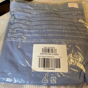 NWT Old Navy light rib light blue women’s boys short Xl
In original bag
